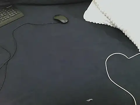 Snapshot of lella-0 chatting on January 14, 2026, 7:23 am lella-0 online show from January 14, 2026, 7:23 am