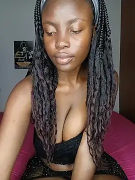 Snapshot of Tushy_baiby2000 chatting on May 17, 2026, 7:47 pm Tushy baiby2000 online show from May 17, 2026, 7:47 pm
