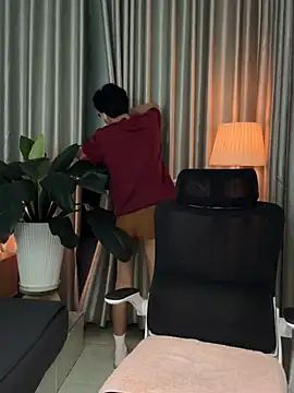 Snapshot of MinhTuanLive chatting on February 18, 2026, 8:11 am MinhTuanLive online show from February 18, 2026, 8:11 am