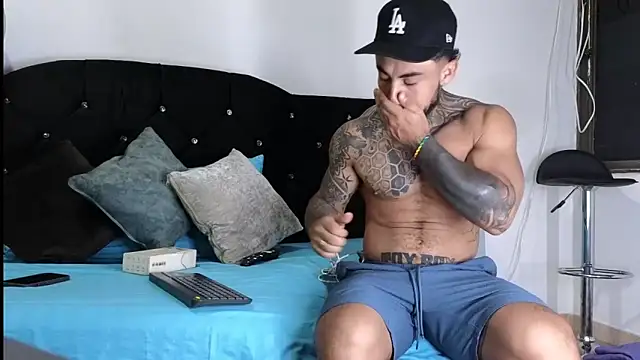 john cartter1 online show from September 26, 2025, 11:06 am