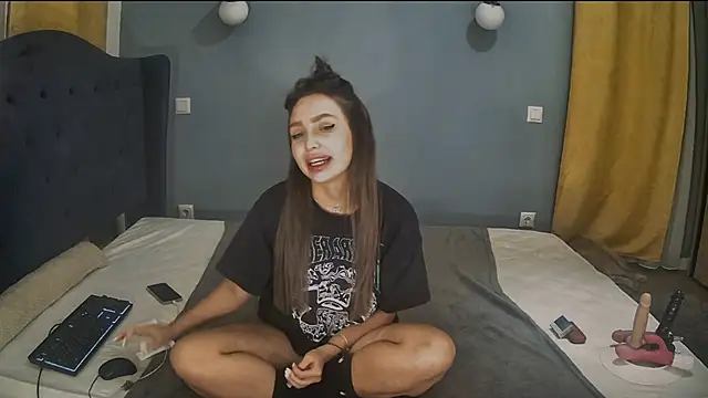 Snapshot of AnnaMaee chatting on January 19, 2025, 10:39 pm AnnaMaee online show from January 19, 2025, 10:39 pm