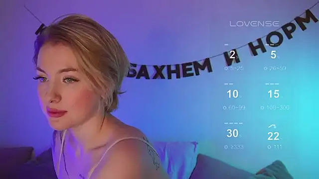 Snapshot of kris69kiss chatting on March 18, 2025, 10:15 pm kris69kiss online show from March 18, 2025, 10:15 pm