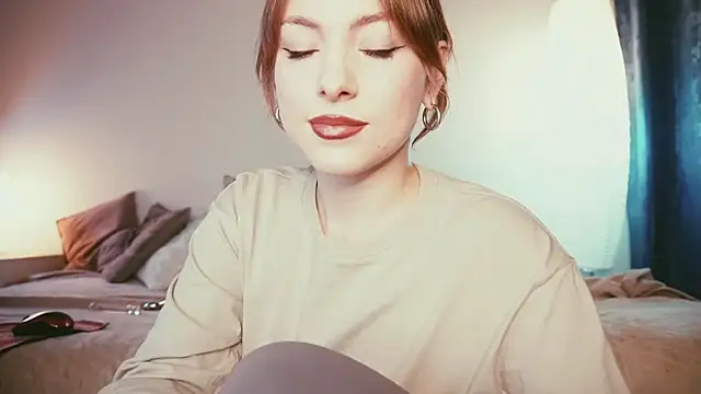 Snapshot of kris69kiss chatting on November 27, 2025, 2:39 pm kris69kiss online show from November 27, 2025, 2:39 pm