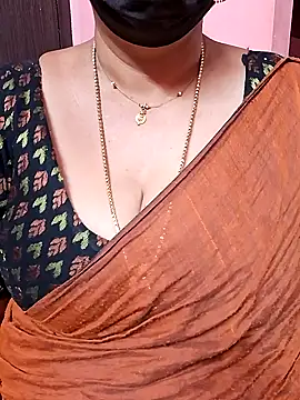 Snapshot of ananya956 chatting on October 28, 2025, 11:03 pm ananya956 online show from October 28, 2025, 11:03 pm