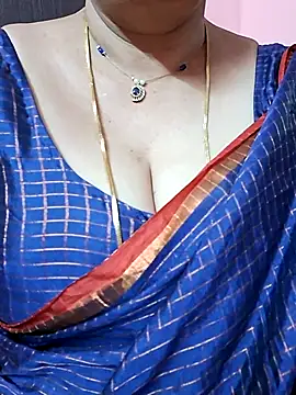 ananya956 online show from May 18, 2026, 2:22 pm