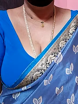 ananya956 online show from February 9, 2026, 7:06 am