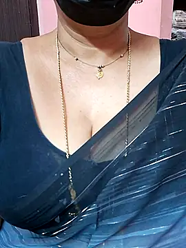 Snapshot of ananya956 chatting on November 28, 2025, 10:43 pm ananya956 online show from November 28, 2025, 10:43 pm