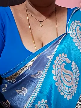 ananya956 online show from April 20, 2026, 2:29 pm