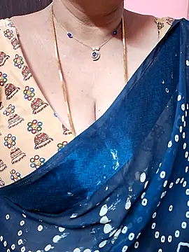 ananya956 online show from May 25, 2026, 10:19 pm