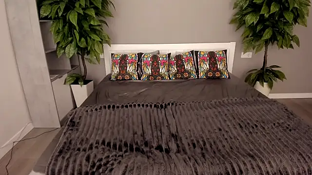 Snapshot of MagicPeachh_ chatting on November 12, 2025, 1:37 pm MagicPeachh online show from November 12, 2025, 1:37 pm