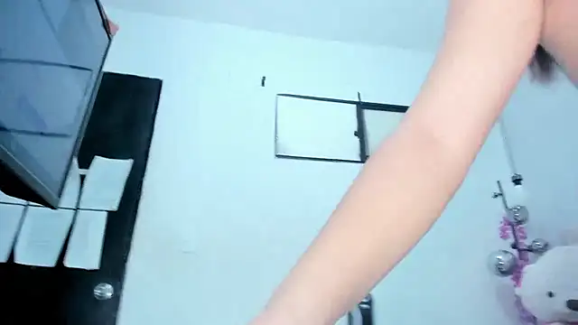 Snapshot of Victoria_Coleman chatting on October 15, 2025, 6:49 pm Victoria Coleman online show from October 15, 2025, 6:49 pm