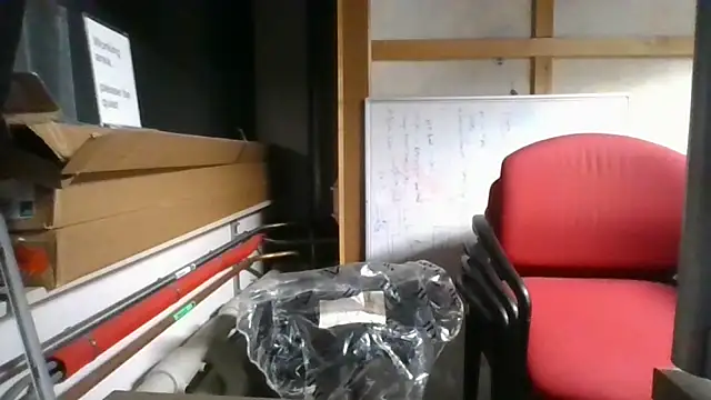 andrejoyfull64 online show from January 20, 2025, 12:39 pm