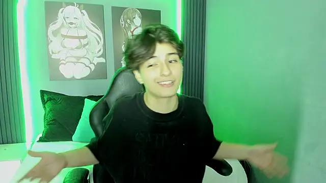 Snapshot of Bryce_Evans chatting on October 13, 2025, 3:13 pm Bryce Evans online show from October 13, 2025, 3:13 pm