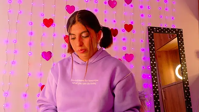 Snapshot of im_anna_ chatting on February 21, 2026, 9:39 pm im anna online show from February 21, 2026, 9:39 pm