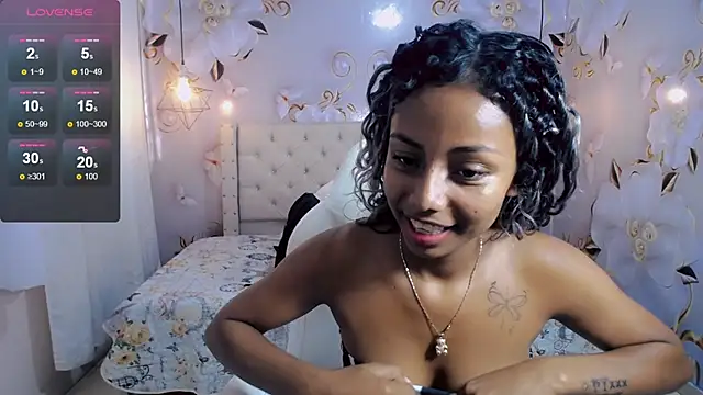 jasmin brunette  online show from February 14, 2025, 2:54 pm