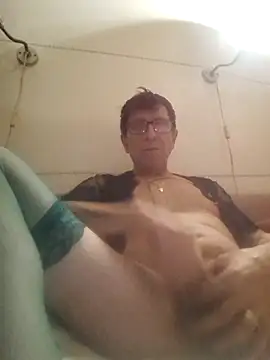 felice66 online show from November 24, 2025, 9:04 pm