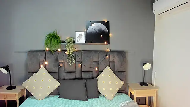 LilithSmith  online show from November 15, 2025, 11:36 am