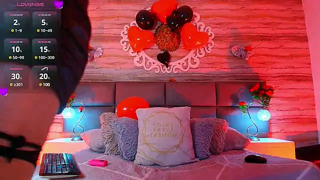 Bella salvatore online show from February 14, 2025, 8:37 pm