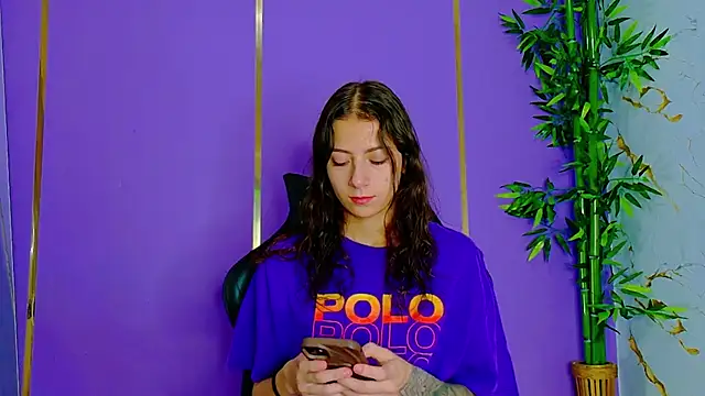 Snapshot of scarlet-jonesx chatting on September 28, 2025, 2:46 pm scarlet-jonesx online show from September 28, 2025, 2:46 pm