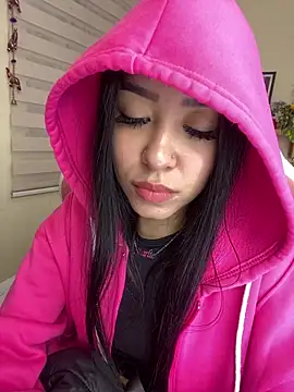 Starliee   online show from February 27, 2025, 11:59 pm