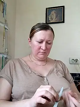 blondyaguar online show from November 28, 2025, 10:04 am