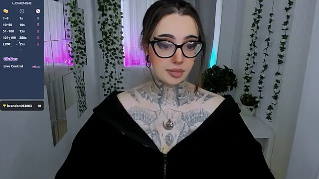Snapshot of Dixi_Pixi_ chatting on April 5, 2026, 5:47 am Dixi Pixi online show from April 5, 2026, 5:47 am