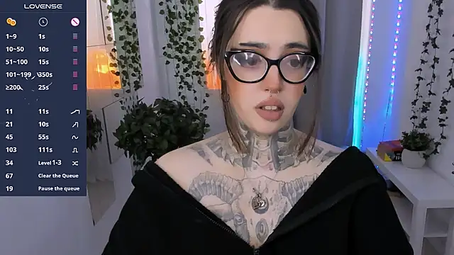 Snapshot of Dixi_Pixi_ chatting on May 1, 2026, 5:45 am Dixi Pixi online show from May 1, 2026, 5:45 am