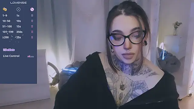 Snapshot of Dixi_Pixi_ chatting on April 9, 2026, 5:53 am Dixi Pixi online show from April 9, 2026, 5:53 am