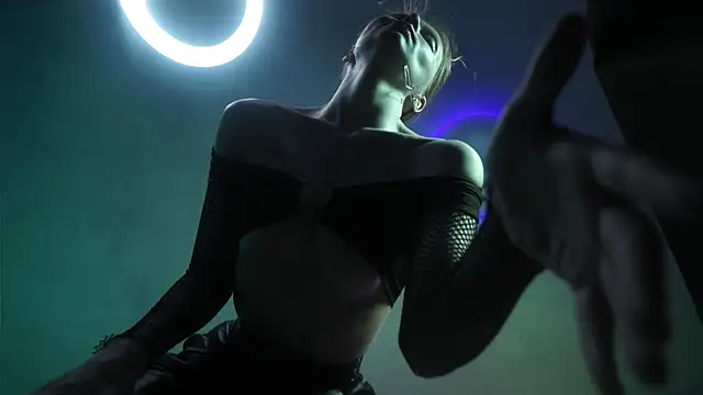 Snapshot of ginger_hugs chatting on March 11, 2025, 1:16 am ginger hugs online show from March 11, 2025, 1:16 am