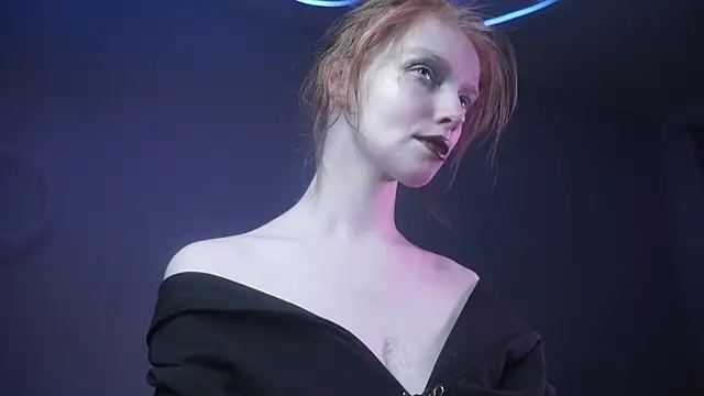 Snapshot of ginger_hugs chatting on October 4, 2025, 10:11 pm ginger hugs online show from October 4, 2025, 10:11 pm