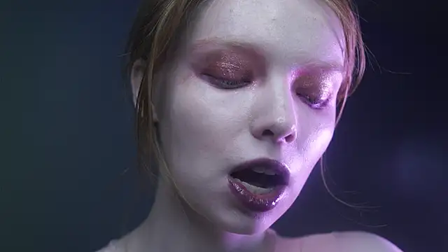 Snapshot of ginger_hugs chatting on March 10, 2025, 10:13 pm ginger hugs online show from March 10, 2025, 10:13 pm