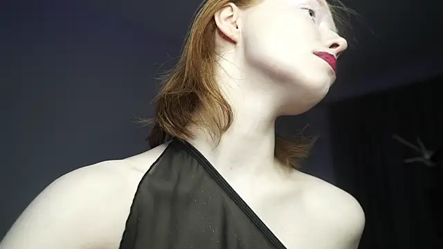 Snapshot of ginger_hugs chatting on March 20, 2025, 10:07 pm ginger hugs online show from March 20, 2025, 10:07 pm