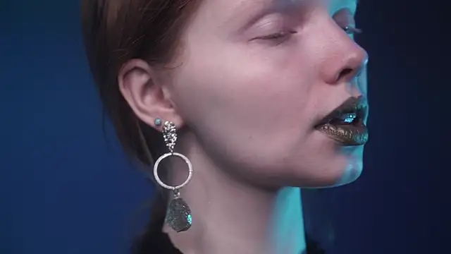 Snapshot of ginger_hugs chatting on October 9, 2025, 10:21 pm ginger hugs online show from October 9, 2025, 10:21 pm