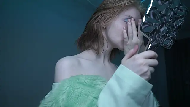 Snapshot of ginger_hugs chatting on October 29, 2025, 10:09 pm ginger hugs online show from October 29, 2025, 10:09 pm