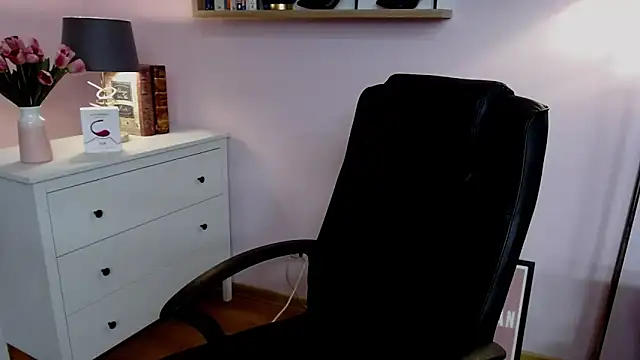 Snapshot of MadelineLust chatting on December 28, 2024, 10:47 am MadelineLust online show from December 28, 2024, 10:47 am