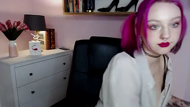 Snapshot of MadelineLust chatting on January 12, 2025, 6:05 pm MadelineLust online show from January 12, 2025, 6:05 pm