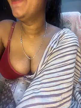 Snapshot of Spicy_sari_girl chatting on November 8, 2025, 3:10 am Spicy sari girl online show from November 8, 2025, 3:10 am