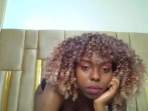Snapshot of naughty_ebony-queen chatting on May 10, 2026, 10:19 am naughty ebony-queen online show from May 10, 2026, 10:19 am