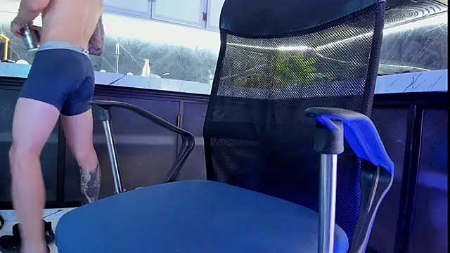 Snapshot of french_sexx chatting on December 1, 2025, 7:37 pm french sexx online show from December 1, 2025, 7:37 pm