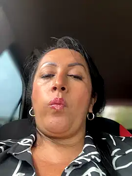 Snapshot of Milk_chloe chatting on October 22, 2025, 6:18 pm Milk chloe online show from October 22, 2025, 6:18 pm