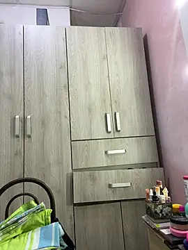 Snapshot of Milk_chloe chatting on February 4, 2026, 7:20 pm Milk chloe online show from February 4, 2026, 7:20 pm