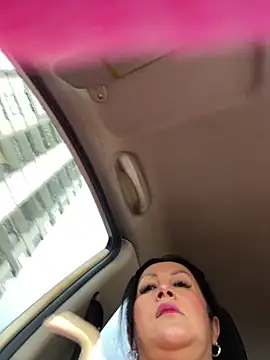 Snapshot of Milk_chloe chatting on January 5, 2026, 6:44 pm Milk chloe online show from January 5, 2026, 6:44 pm