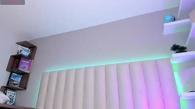 Sally  Walker online show from November 6, 2025, 3:10 am