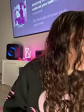 Kimi Ass online show from November 8, 2025, 1:09 am