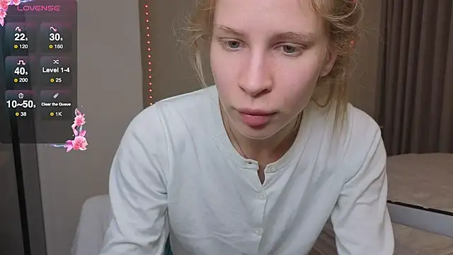 Snapshot of Elis_Fox chatting on January 14, 2026, 9:02 am Elis Fox online show from January 14, 2026, 9:02 am