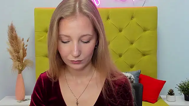 Snapshot of LolaWilsons chatting on January 16, 2026, 9:35 am LolaWilsons online show from January 16, 2026, 9:35 am