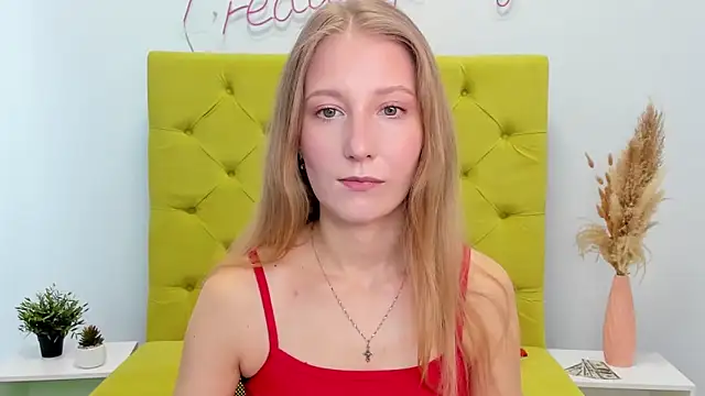 Snapshot of LolaWilsons chatting on February 5, 2026, 7:15 am LolaWilsons online show from February 5, 2026, 7:15 am