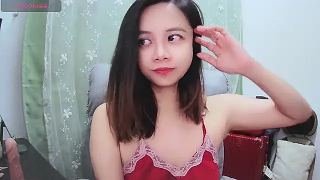 Candy bee520 online show from March 18, 2025, 3:55 pm