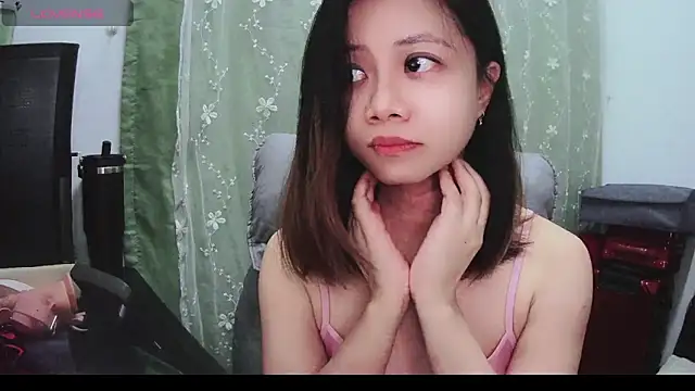 Candy bee520 online show from January 14, 2025, 3:57 pm