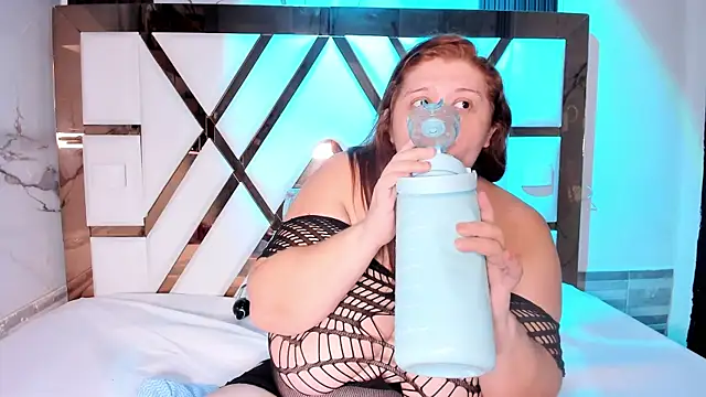 Snapshot of Camila_Fajardo chatting on November 22, 2025, 10:41 pm Camila Fajardo online show from November 22, 2025, 10:41 pm